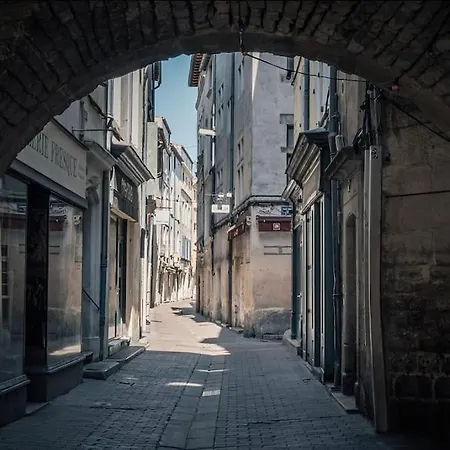Le Questel - In The Heart Of The With